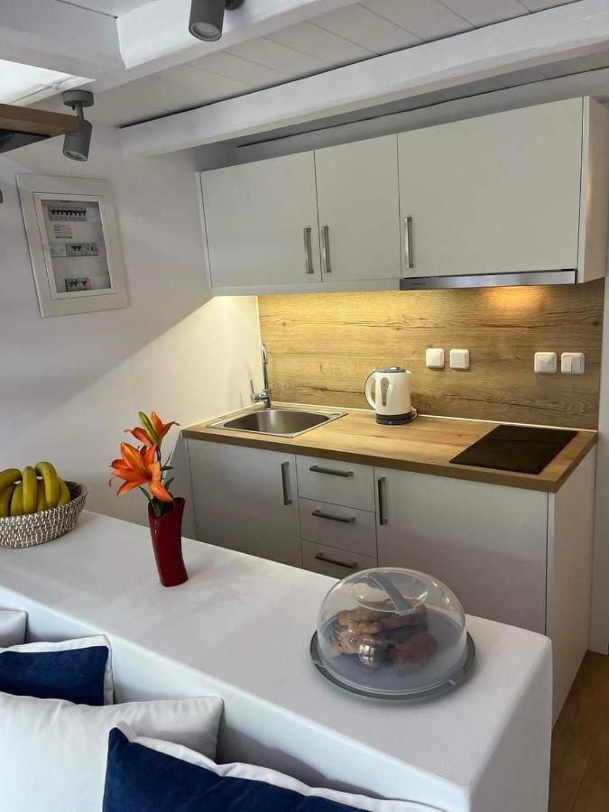 Oasis Rooms Karystos  Extérieur photo